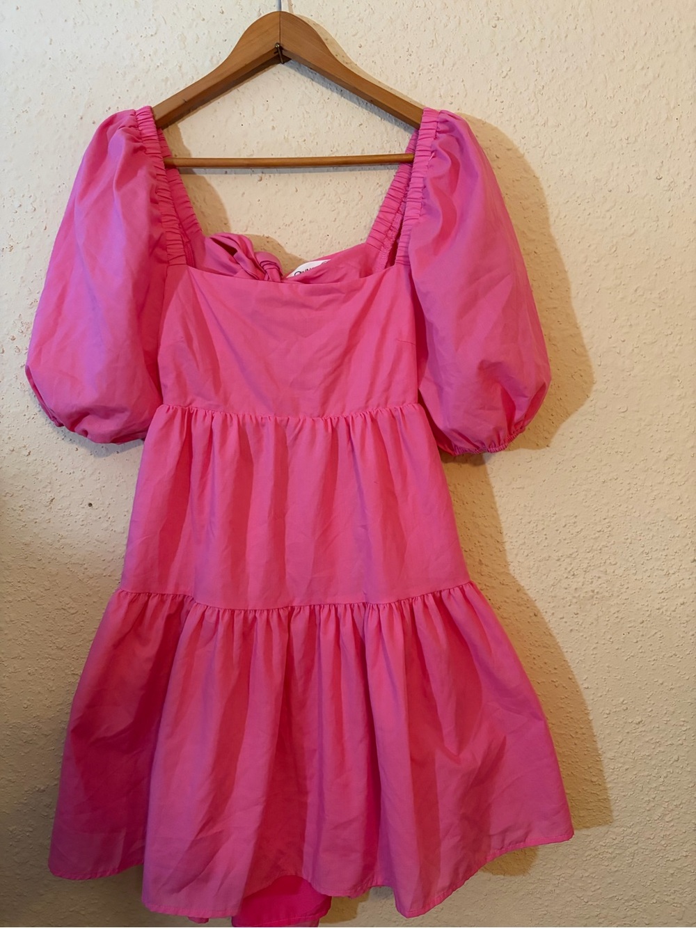 Women's Pink Puff-Sleeve Tiered Mini Dress